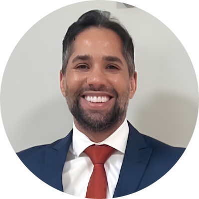 Dr. Adriano Muniz, advogado especialista em Direito Previdenciário